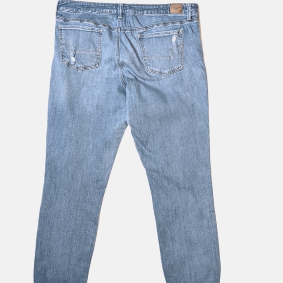 ❌SOLD❌ AEO Stretch Distressed Ripped Jegging - Picture 8 of 11